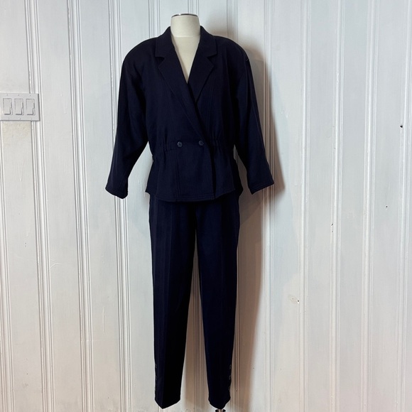 Pants - Vintage Navy Blazer & Pants Set – Soft Tailored Two-Piece - Size M to L
